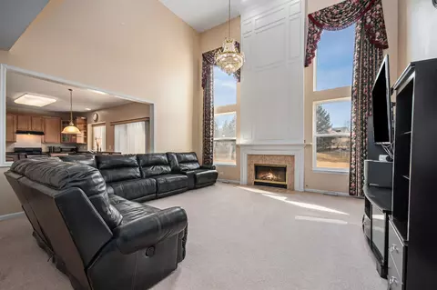 Living - 580 Brookside Ave, Algonquin, IL 60102 photo 1 of 4