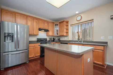 Kitchen - 580 Brookside Ave, Algonquin, IL 60102 photo 2 of 5