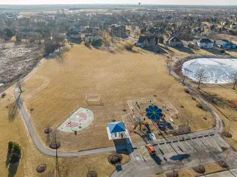 View/Area - 580 Brookside Ave, Algonquin, IL 60102 photo 6 of 8