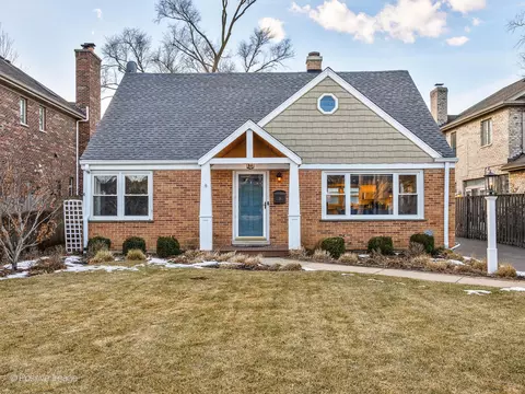 38 Lincoln St, Glenview, IL 60025