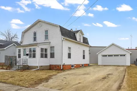 326 Grant St, Sycamore, IL 60178