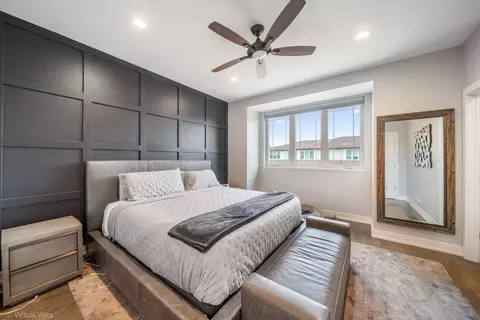 Bedroom - 9 Forest Ave, River Forest, IL 60305 photo 1 of 2