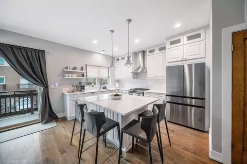 Kitchen - 9 Forest Ave, River Forest, IL 60305 photo 3 of 3