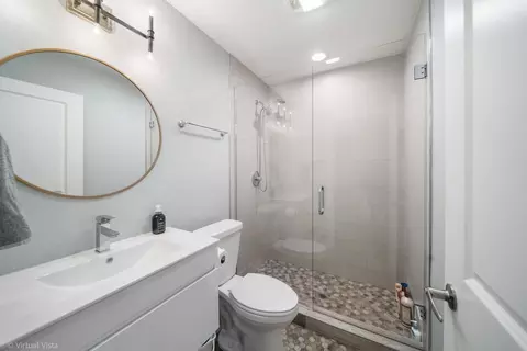 Bath - 9 Forest Ave, River Forest, IL 60305 photo 2 of 4