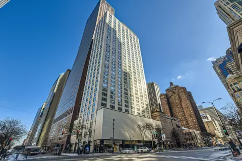 777 N Michigan Ave #2909, Chicago, IL 60611