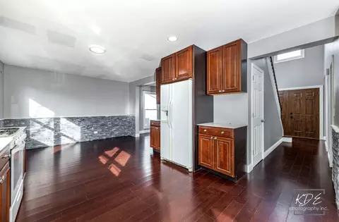 Entry Way - 1801 Olde Mill Rd, Plainfield, IL 60586 photo 2 of 4
