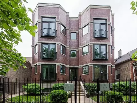 2038 W Iowa St #2E, Chicago, IL 60622