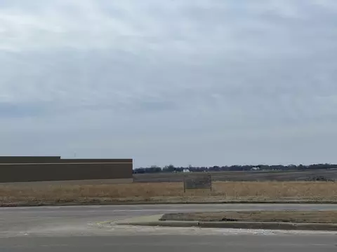 0 E Lincolnway, Sterling, IL 61081