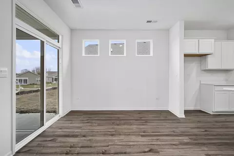 2621 Lenore Ln, Algonquin, IL 60102 photo 10