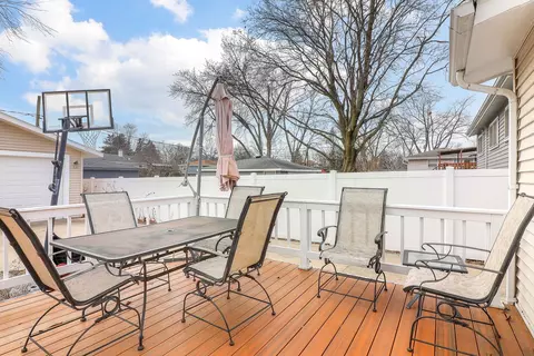 Exterior - 1112 Elm St, Wheaton, IL 60189 photo 4 of 5