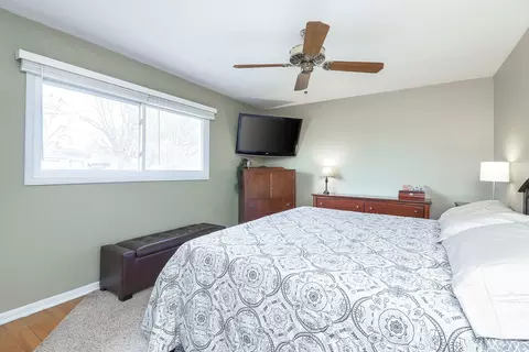 Bedroom - 1112 Elm St, Wheaton, IL 60189 photo 1 of 3