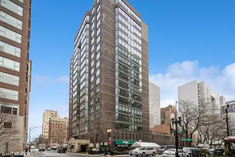 21 W Goethe St #5C, Chicago, IL 60610