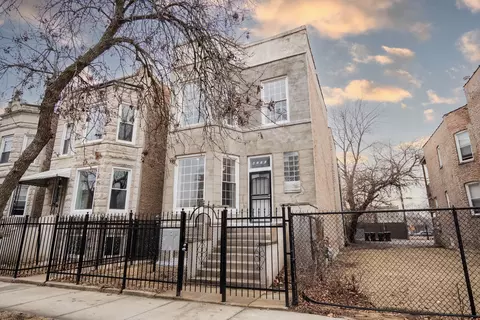 4220 W Wilcox St, Chicago, IL 60624
