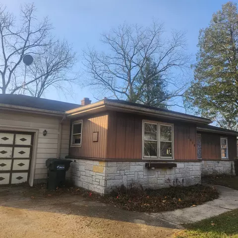 1619 10th St, Winthrop Harbor, IL 60096