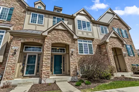 315 Sype Dr, Carol Stream, IL 60188