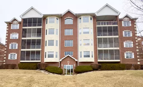 7911 Trinity Cir #2SW, Tinley Park, IL 60487