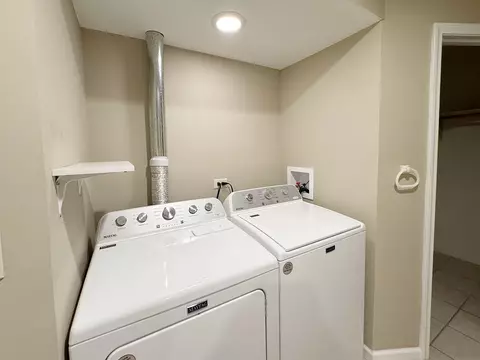 5 White Oak Ln, Elgin, IL 60123 photo 23