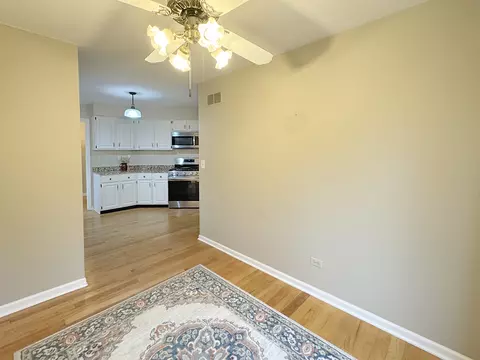 5 White Oak Ln, Elgin, IL 60123 photo 13