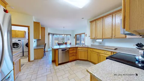 10912 E Riviera Dr, Spring Grove, IL 60081 photo 9