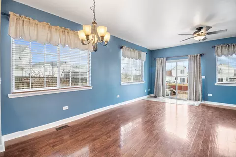Living - 820 Daniel Dr #0, Minooka, IL 60447 photo 2 of 4