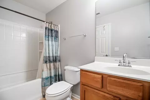 Bath - 820 Daniel Dr #0, Minooka, IL 60447 photo 2 of 3