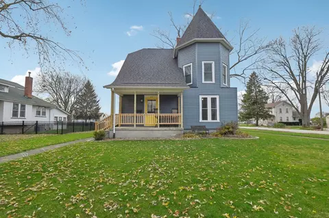 321 Castle St, Sandwich, IL 60548