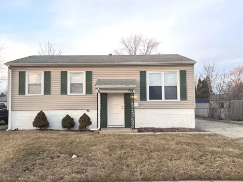 704 Murphy Dr, Romeoville, IL 60446