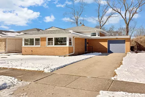 9222 Keeler Ave, Skokie, IL 60076