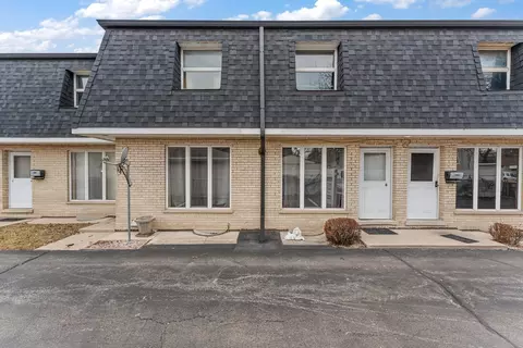 18356 Myrtle Ct #6, Lansing, IL 60438