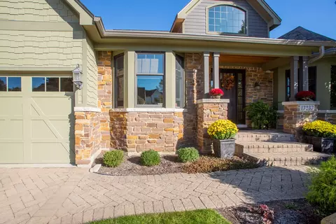 13237 S Lake Mary Dr, Plainfield, IL 60585 photo 4