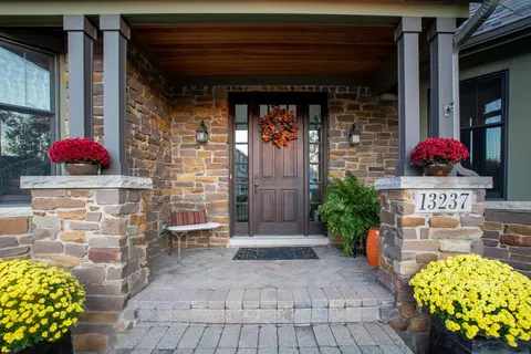 13237 S Lake Mary Dr, Plainfield, IL 60585 photo 5