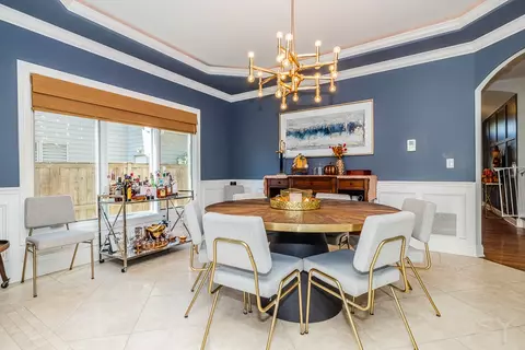 Dining - 529 E Armitage Ave, Addison, IL 60101 photo 1 of 2