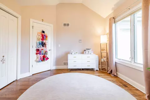 Bedroom - 529 E Armitage Ave, Addison, IL 60101 photo 4 of 5