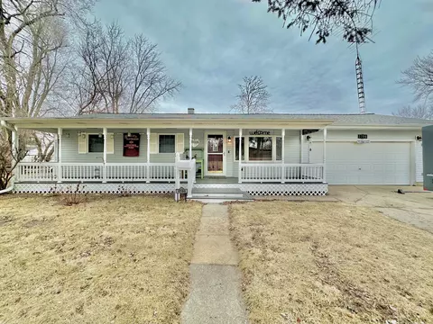 1706 Seaman Ave, Dekalb, IL 60115