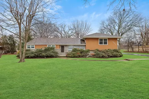 6221 Sunset Ave, La Grange Highlands, IL 60525