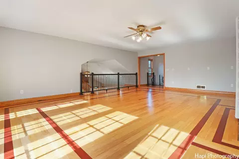 1508 W Pine St, Holiday Hills, IL 60051 photo 21