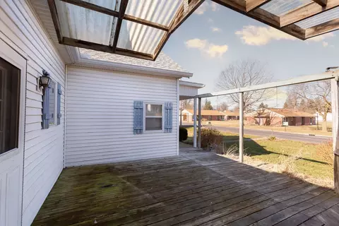 416 Eureka Ave, Eureka, IL 61530 photo 8