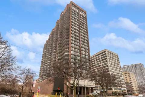 4170 N Marine Dr #5H, Chicago, IL 60613