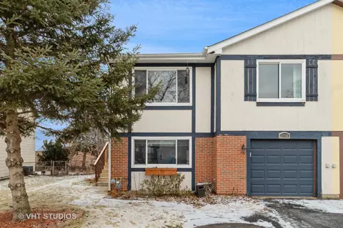 3750 Merrimac Ln W #3750, Hanover Park, IL 60133