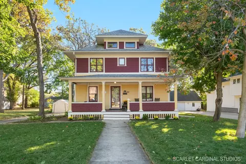 133 N Hickory Ave, Bartlett, IL 60103