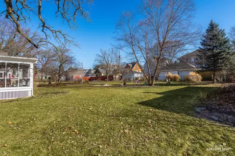 809 Douglas Ave, Elgin, IL 60120 photo 32