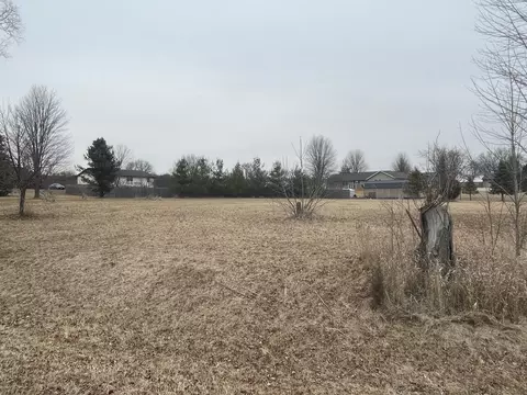 1656 Sir Lawrence Ln, Dixon, IL 61021