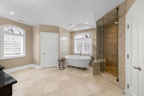 3888 Maple Ave, Northbrook, IL 60062 photo 39