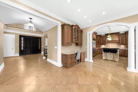 3888 Maple Ave, Northbrook, IL 60062 photo 16
