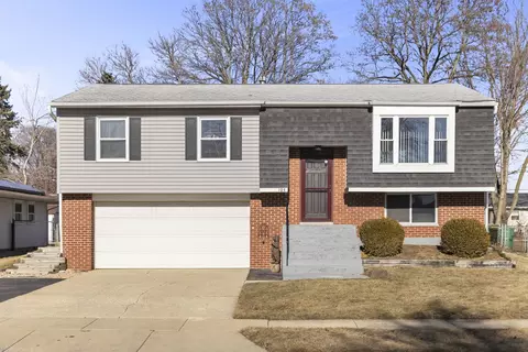 104 Murphy Dr, Romeoville, IL 60446