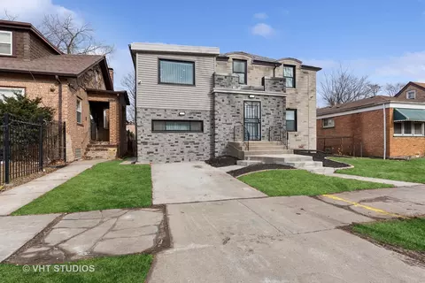 Exterior - 1352 W 112th Pl, Chicago, IL 60643 photo 2 of 4
