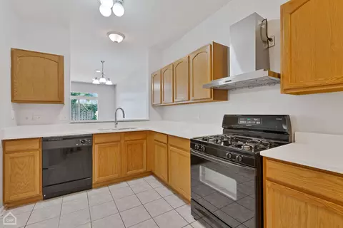 116 Neutrenton Ave, Elgin, IL 60120 photo 3
