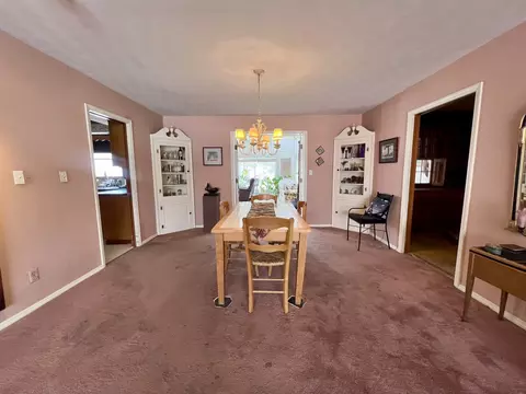Dining - 12 Thomas Dr, Normal, IL 61761 photo 2 of 4