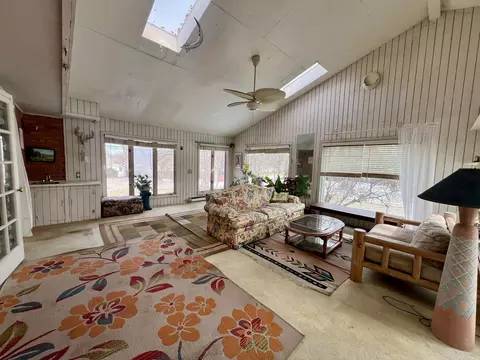 Living - 12 Thomas Dr, Normal, IL 61761 photo 10 of 10