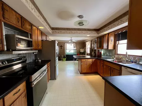 Kitchen - 12 Thomas Dr, Normal, IL 61761 photo 1 of 4